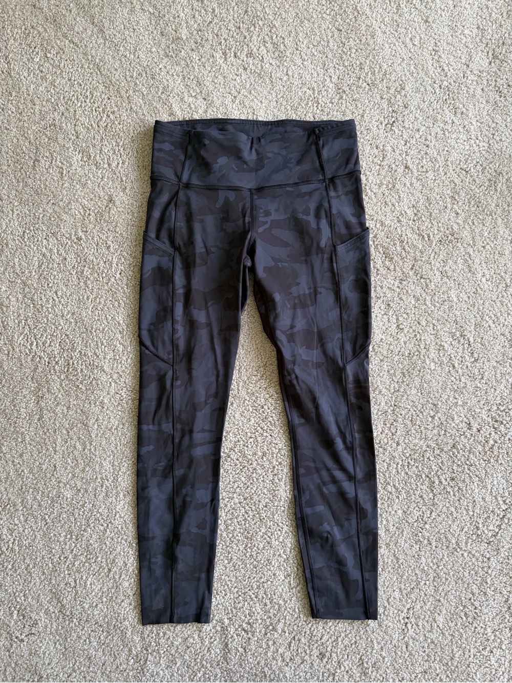 Lululemon Leggings Fast and Free, Non 25”workout activewear Reflective size 8